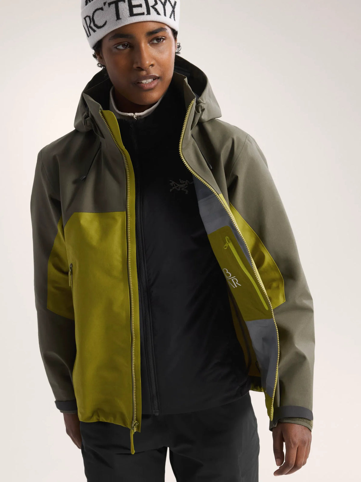 Tatsu / Olive Moss